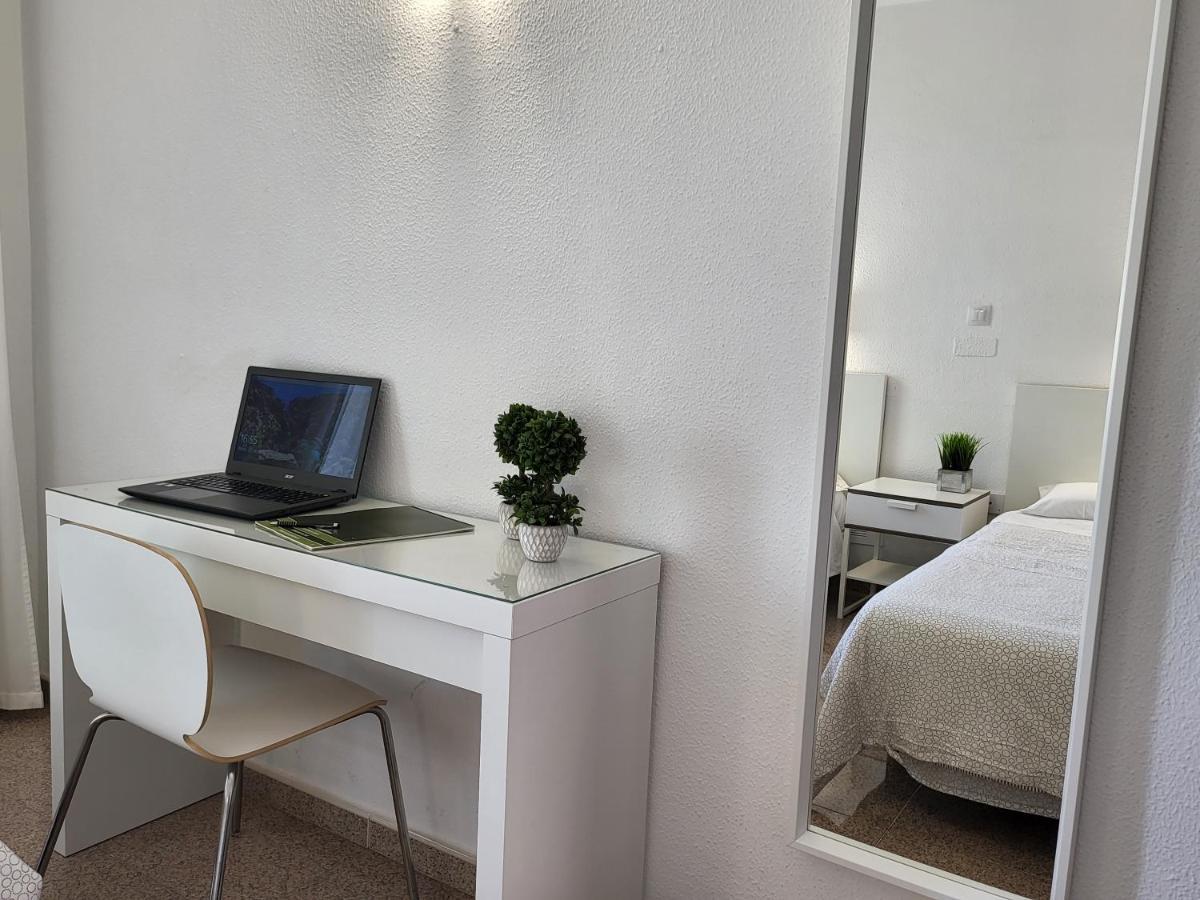 Las Camelias Apartments プラヤ・デル・イングレス エクステリア 写真