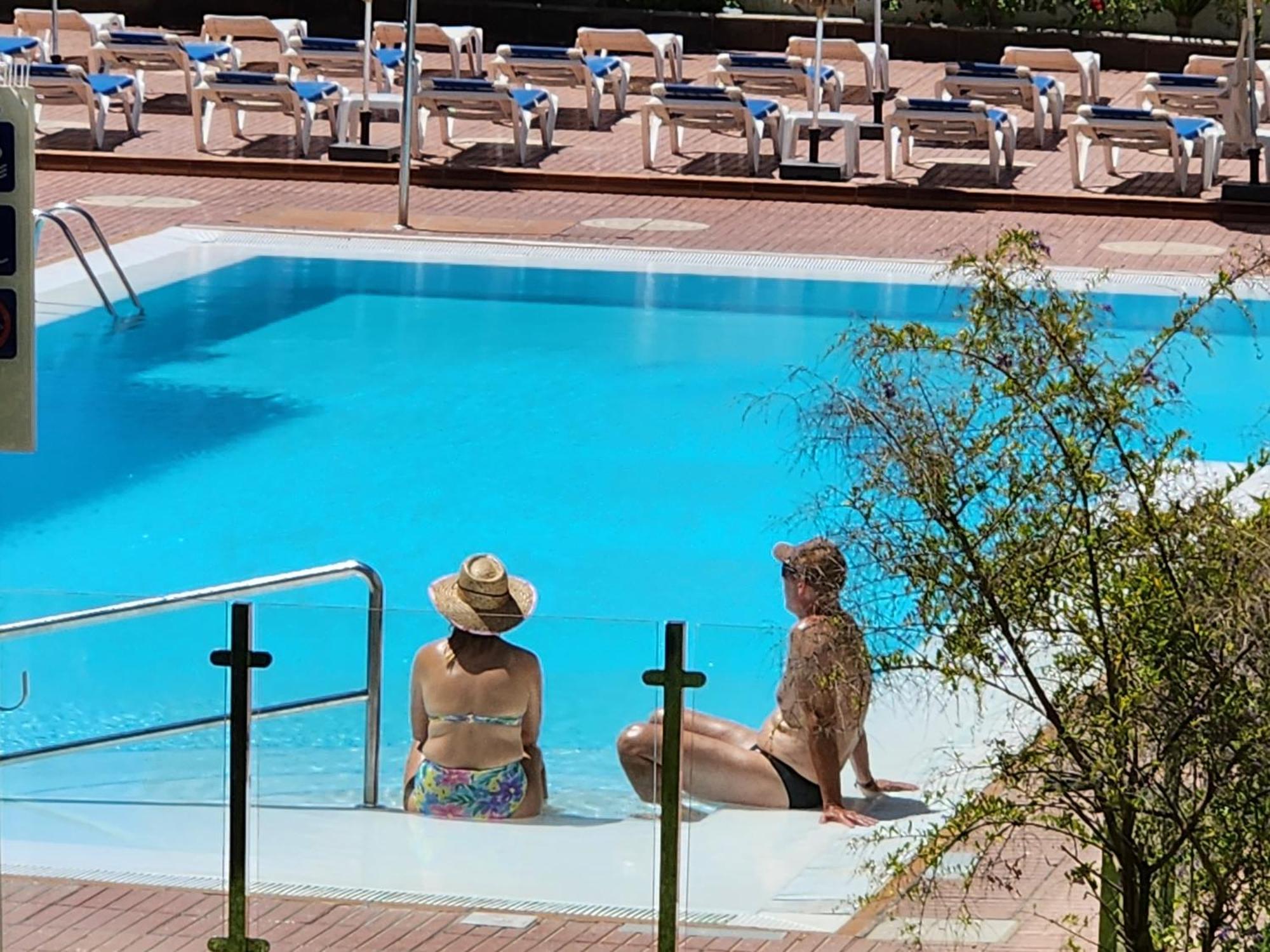 Las Camelias Apartments プラヤ・デル・イングレス エクステリア 写真